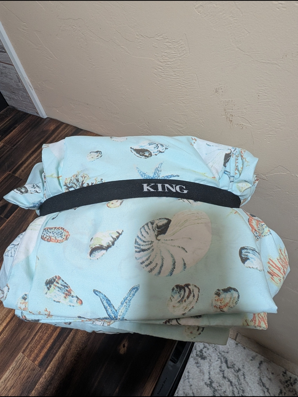 King Size Coastal Sea Shell Beachy Print Sheet Set - Light Aqua